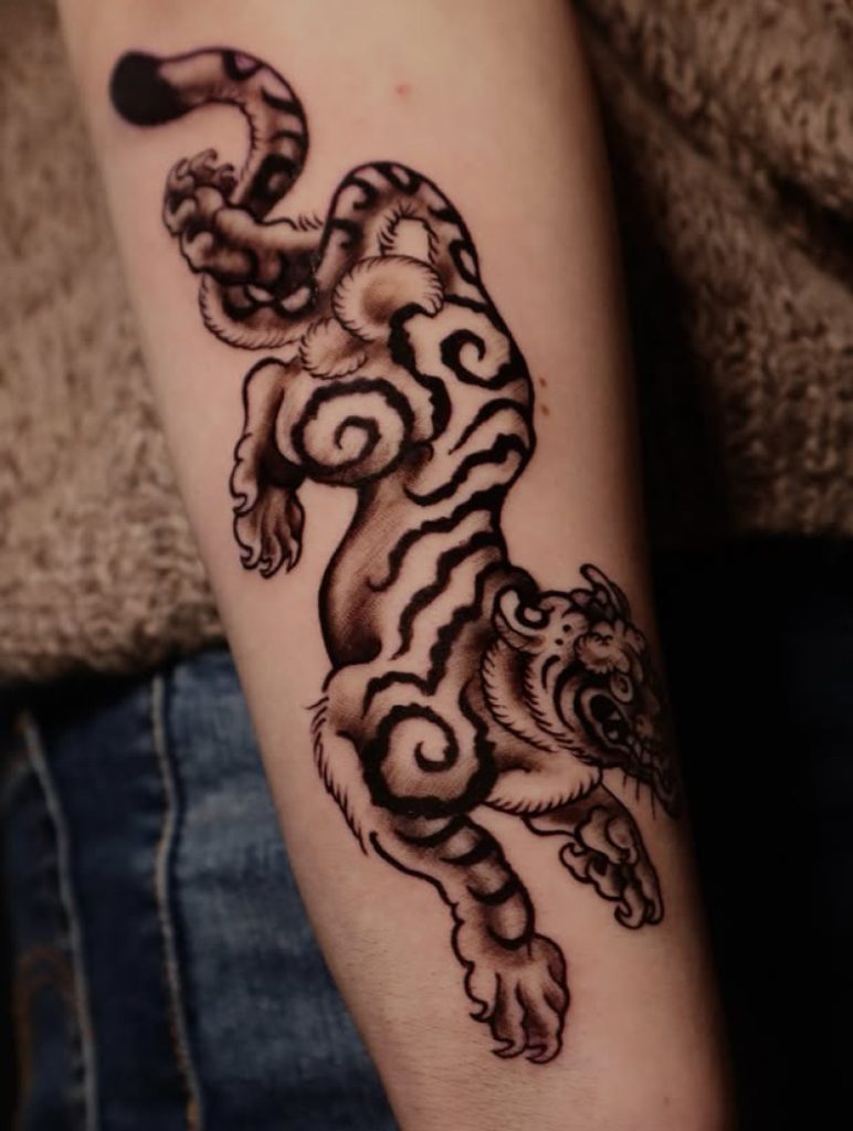 Фото салону 1 — TATTOO LAMARCH